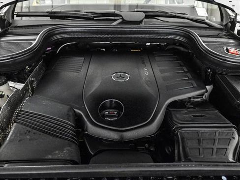 Certified 2025 Mercedes-Benz GLS 450 4MATIC image 26