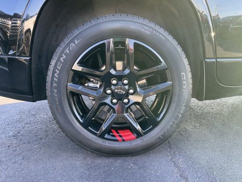 Used 2023 Chevrolet Traverse Premier w/ Redline Edition image 9