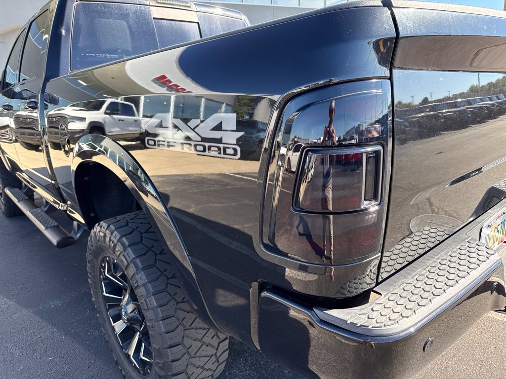 Used 2018 RAM 2500 Laramie w/ Sport Appearance Group AWD/4WD image 10