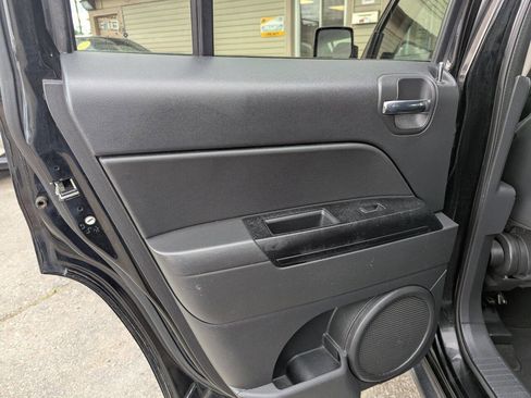 Used 2015 Jeep Patriot High Altitude image 13