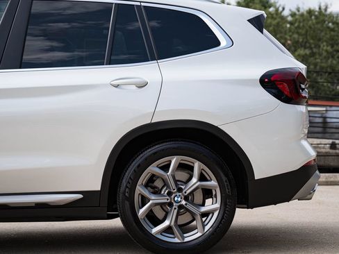 Used 2023 BMW X3 xDrive30i w/ Premium Package AWD/4WD image 4