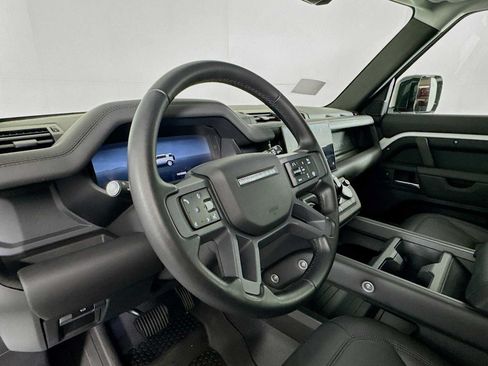 Used 2025 Land Rover Defender 110 S AWD/4WD image 12