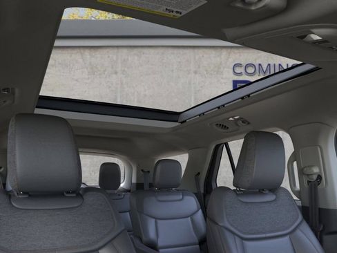 New 2026 Ford Explorer Active w/ Active Comfort Package AWD/4WD image 21