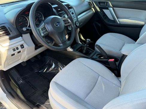 Used 2015 Subaru Forester 2.5i Premium AWD/4WD image 17