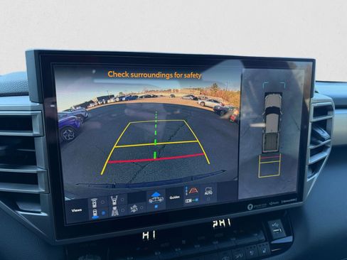 Used 2024 Toyota Tundra Limited image 16
