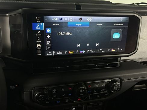 Used 2024 Jeep Wrangler Unlimited Sahara w/ Safety Group image 12