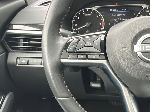 Certified 2023 Nissan Altima 2.5 SR w/ SR Premium Package image 16