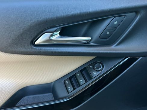 New 2026 Chevrolet Equinox ACTIV AWD/4WD image 11