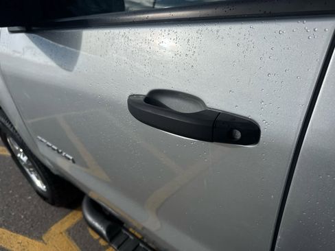 Used 2019 Chevrolet Silverado 2500 W/T image 9