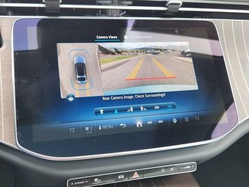 Used 2025 Mercedes-Benz E 350 4MATIC Sedan image 18