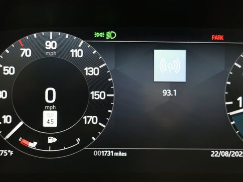 Used 2024 Land Rover Discovery Sport S image 12