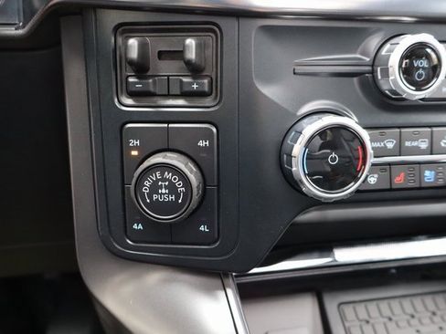 New 2025 Ford F150 Lariat w/ Equipment Group 502A High image 42