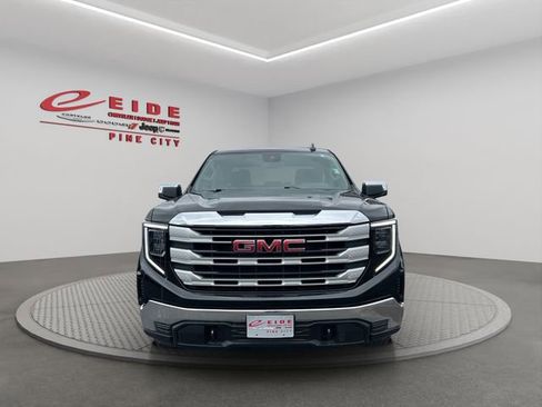 Used 2024 GMC Sierra 1500 SLE AWD/4WD image 10