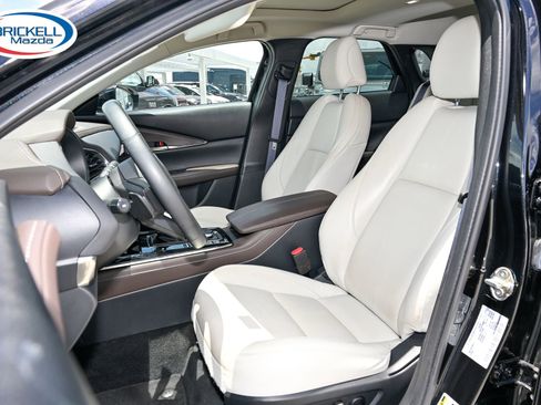 Used 2023 MAZDA CX-30 AWD 2.5 S w/ Premium Package image 6