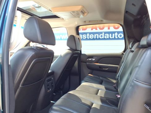 Used 2007 Chevrolet Avalanche LTZ w/ LTZ Preferred Equipment Group AWD/4WD image 11