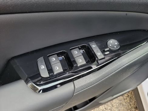 Certified 2025 Kia Sportage EX w/ Premium Package FWD image 21