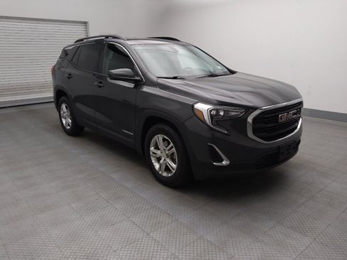 Used 2018 GMC Terrain SLE w/ Driver Convenience Package FWD image 13
