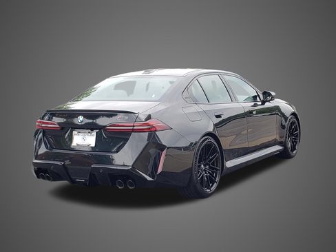 New 2027 BMW M5 w/ Carbon Package AWD/4WD image 6
