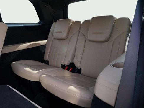 Used 2018 Mercedes-Benz GLS 450 4MATIC image 22