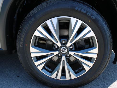 Used 2021 Nissan Rogue SV image 8