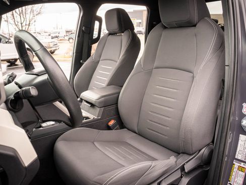 Used 2024 Toyota Tacoma TRD Off-Road image 12