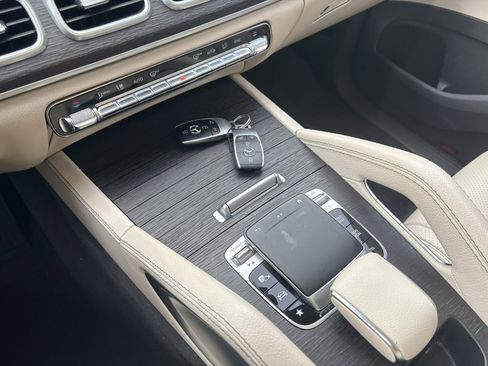 Used 2020 Mercedes-Benz GLE 350 4MATIC image 23
