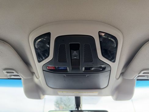 Used 2022 Subaru Outback Limited image 28