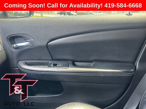 Used 2013 Chrysler 200 Limited FWD image 12
