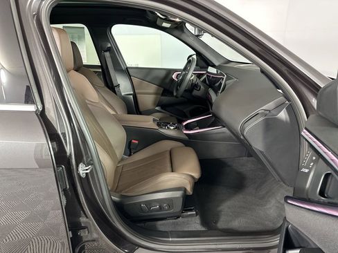 Used 2025 BMW X3 xDrive30i w/ Convenience Package AWD/4WD image 33