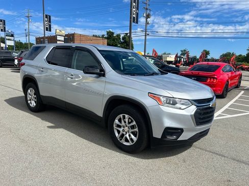 Used 2020 Chevrolet Traverse LS AWD/4WD image 1