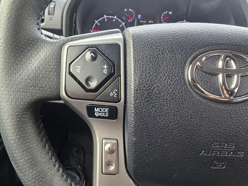 Certified 2022 Toyota 4Runner SR5 Premium AWD/4WD image 20