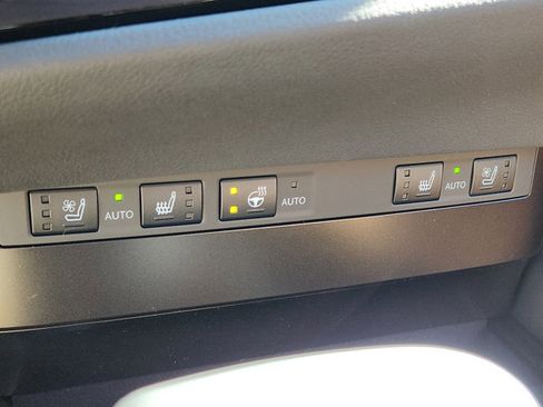 New 2025 Lexus ES 350 w/ Premium Package image 17