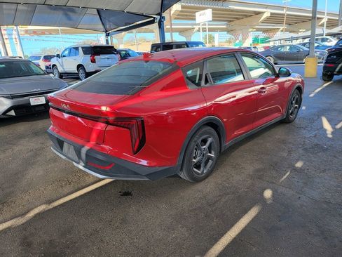Used 2025 Kia K4 LXS image 14