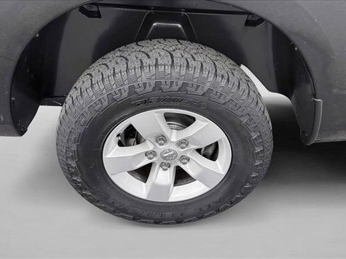 Used 2018 RAM 1500 Classic SLT image 9