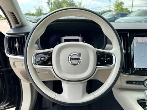 Certified 2024 Volvo S90 T8 Ultimate w/ Lounge Package image 13