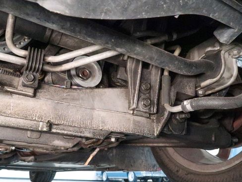 Used 2008 Cadillac XLR RWD image 23