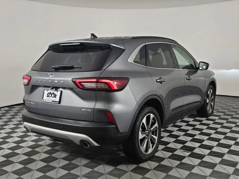 Used 2024 Ford Escape Platinum image 3