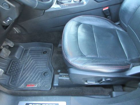 Used 2017 Ford Explorer Sport w/ Equipment Group 401A image 24