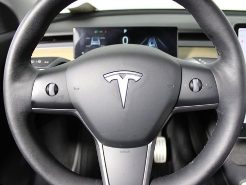 Used 2022 Tesla Model Y Performance AWD/4WD image 7