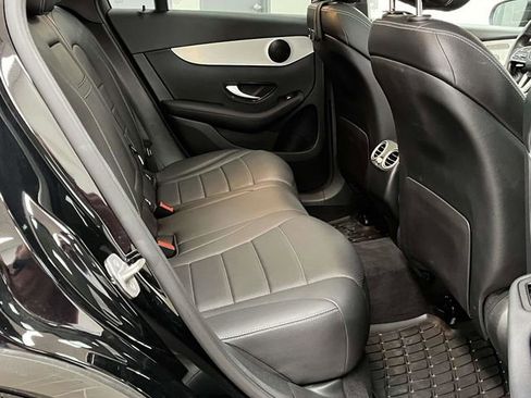 Used 2021 Mercedes-Benz GLC 300 4MATIC image 25