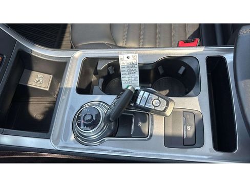 Used 2024 Ford Edge SEL w/ Convenience Package AWD/4WD image 22