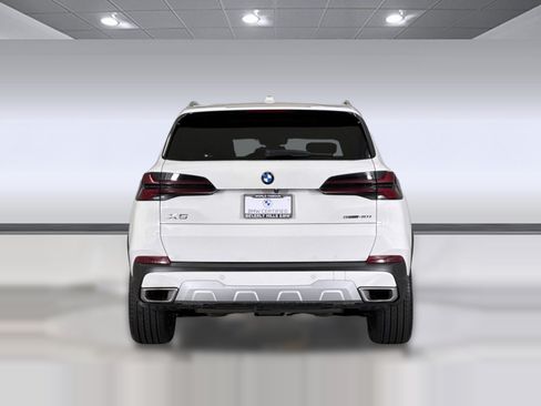 Used 2024 BMW X5 sDrive40i w/ Parking Assistance Package RWD image 9