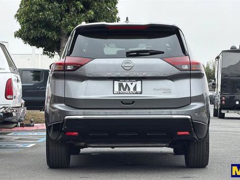 Used 2025 Nissan Rogue Platinum w/ Platinum Premium Package AWD/4WD image 5