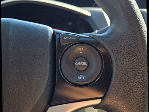 Used 2012 Honda Civic Hybrid Sedan image 21