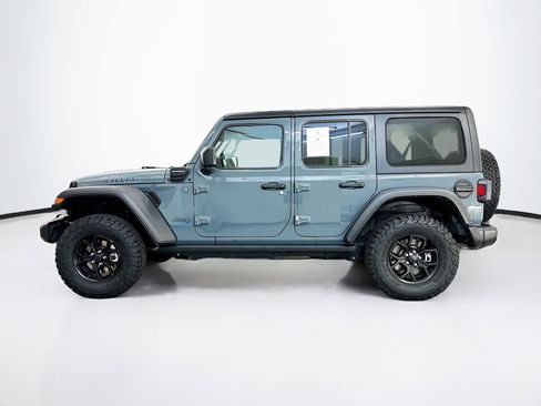 Used 2025 Jeep Wrangler Willys image 4