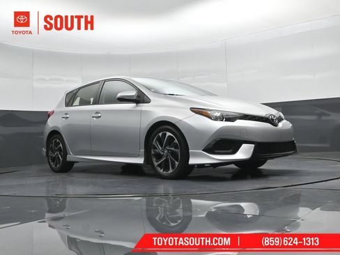 Used 2017 Toyota Corolla iM image 34