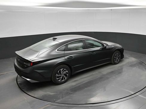 New 2026 Hyundai Sonata Blue FWD image 31