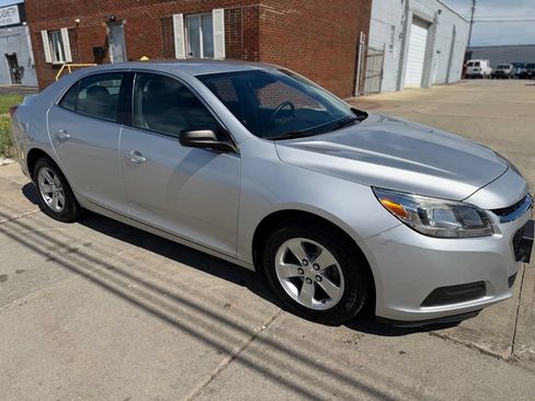 Used 2014 Chevrolet Malibu LS FWD image 4