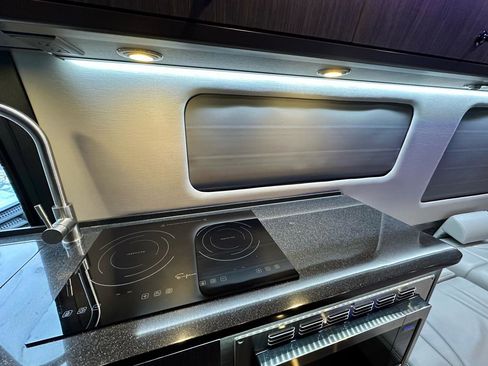 Used 2024 Mercedes-Benz Sprinter 3500 image 75