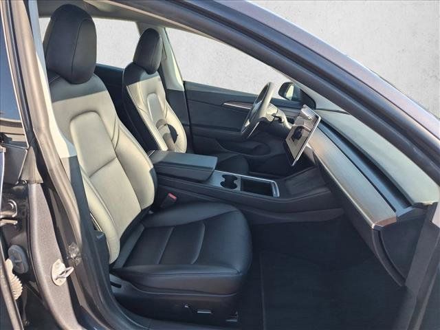 Used 2022 Tesla Model 3 Long Range AWD/4WD image 12